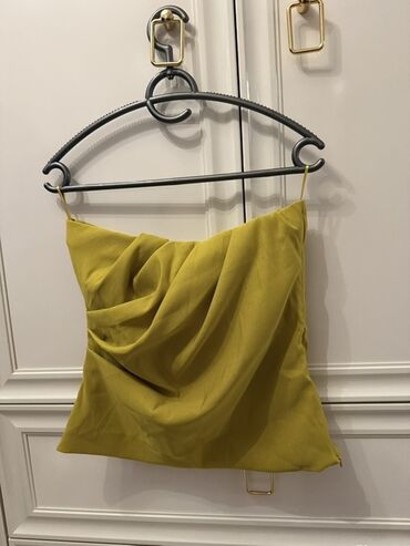 qiz papagi: Brend: Zara Model: Zıg-zıg büzgülü, drapeli top Rəng