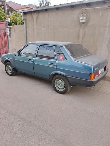 bmw e 38: LADA Samara sedan, mavi rəng. Klassik kuzov dizaynı, 4 qapı. Mexaniki — 6