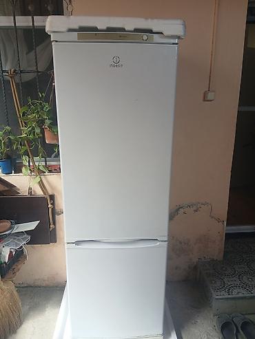 Soyuducular: Indesit ikiqapılı soyuducu - Rəng: ağ - Üst kamerada soyuducu bölmə — 3