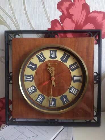 Часы для дома: Настенные часы янтарь. знак качества СССР. 100% рабочие. h