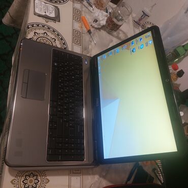 Dell: İşlənmiş Dell 15.6 ", Intel Core i3, 512 GB, Ünvandan götürmə