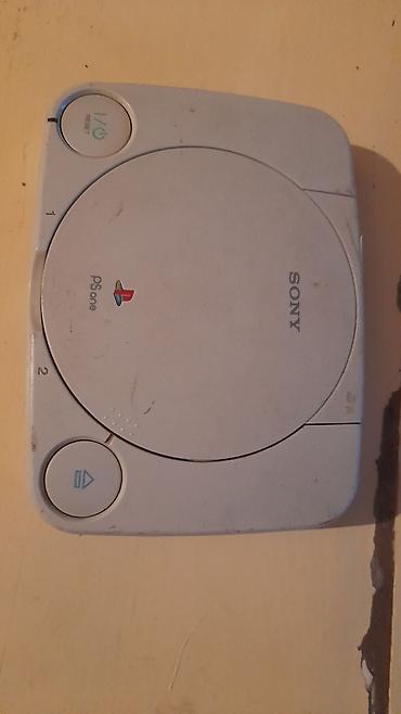 сколько стоит playstation 1: Sony PS one (SCPH-10x seriyası) kompakt oyun konsolu - Rəsmi PS one — 1