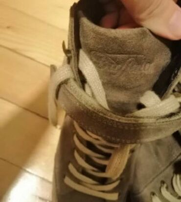 Gležnjače: Gležnjače, Buffalo, 39 — 3