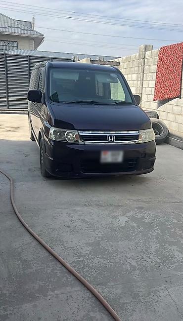 step: Honda Stepwgn: 2004 г., 2.4 л, Автомат, Бензин, Минивэн — 1