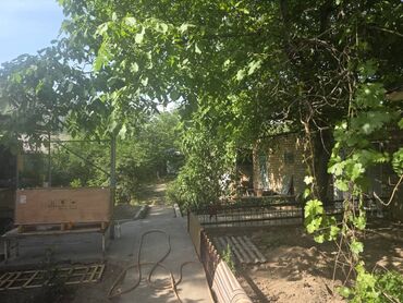 Помещения свободного назначения: Сдается на долгий срок частный дом с потенциалом для различных видов — 10