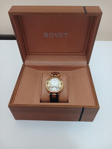 openbugbounty><script>alert(openbugbounty)<script>: Б/у, Наручные часы, Bovet, цвет - Золотой