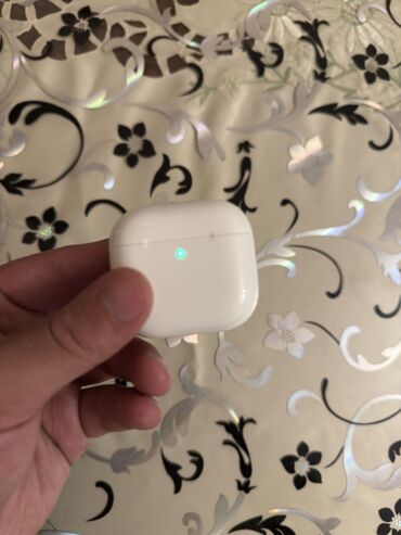 tek qulaqli nausnik: İşlənmiş Simsiz (Bluetooth) Qulaqcıqlar, Apple, rəng - Ağ