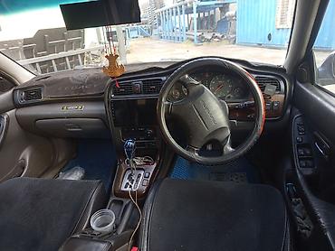 subaru legacy двер: Subaru Legacy: 2001 г., 2.5 л, Автомат, Бензин, Седан — 5