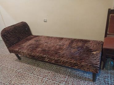 Çarpayılar: İşlənmiş, Təknəfərlik çarpayı, Bazasız, Matras ilə, Siyirməsiz