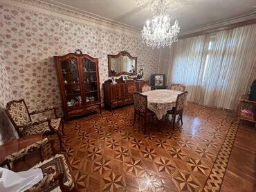 2 комнатная квартира в баку вторичное жилье: Bakı, Yasamal, 3 otaqlı, Köhnə tikili, m. Elmlər Akademiyası, 110 kv. m