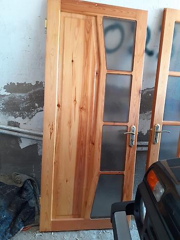 brus taxta: Ağac qapılar – şüşəli dekor paneli ilə - Material: təbii ağac (şam — 2