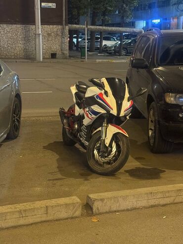 классические мотоциклы: Спортбайк BMW, 450 куб. см, Бензин, Чоңдор үчүн, Колдонулган