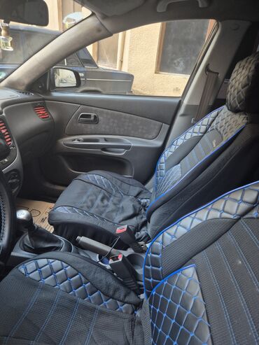 Kia: Kia Rio: 1.4 l | 2009 il Sedan — 15