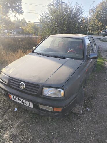 дверь мазда примаси: Volkswagen Vento: 1992 г., 2 л, Механика, Бензин, Седан