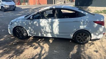 комбинированная: Hyundai Accent: 2018 г., 1.4 л, Автомат, Бензин, Седан — 5