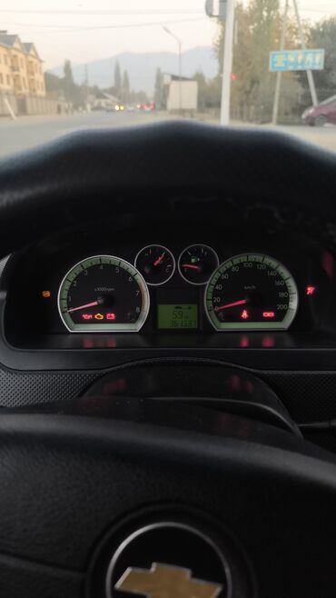 жугили машина: Chevrolet Aveo: 2006 г., 1.4 л, Механика, Газ, Седан