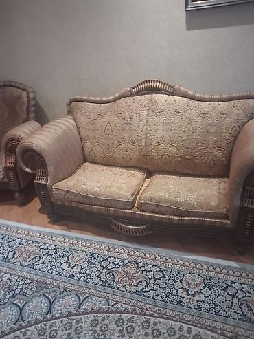 Qiymet Hamsı biryerde 400 manat Klassik üslubda yumşaq mebel dəsti -