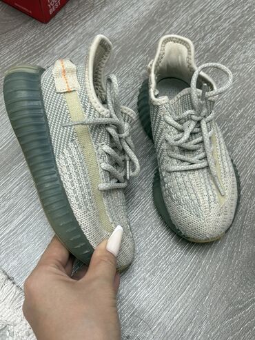 обувь асикс купить: Детские Yeezy 25-26 размер