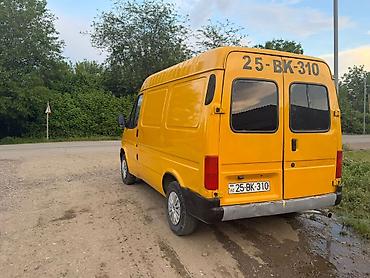 Ford: Ford Transit: 2.5 l | 1996 il Van body type — 7