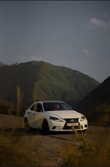 срочно в связи с переездом: Lexus IS: 2014 г., 3.5 л, Автомат, Бензин, Седан