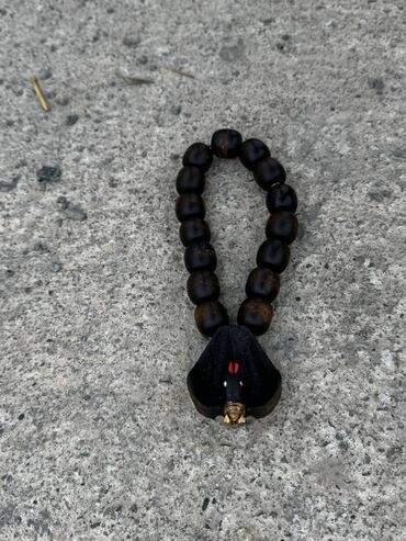 Təsbehlər: Təsbehlər hazər əldə var.
Çeşid çoxdu.
Çatdırılma edilir.
Əl işləridi — 10