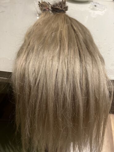 Təbii saçlar, pariklər: Qaynaq saçlar, Təbii — 5