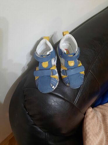 Dečija obuća: Decije sandalice br 22