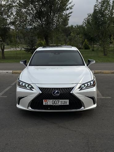 Lexus ES: 2019 г., 2.5 л, Вариатор, Гибрид, Седан at lalafo.kg Lexus ES: 2019 г., 2.5 л, Вариатор, Гибрид, Седан