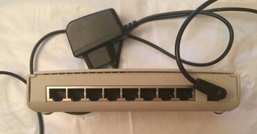 комплект 1151: Продаю switch Micronet 8-портовый (фото родное, рабочий). Комплект