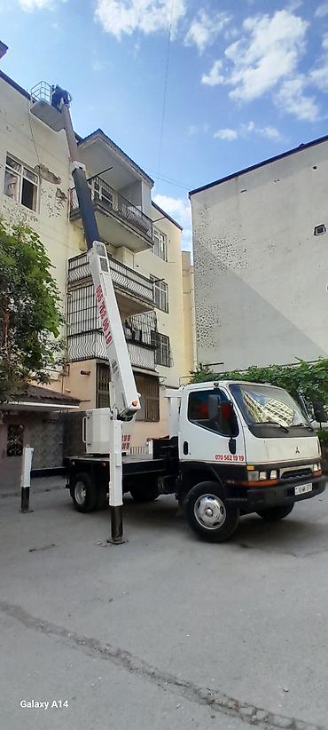 kamera video: Avtokran səbətli yüksəldici kirayəsi – Mitsubishi şassi üzərində — 9