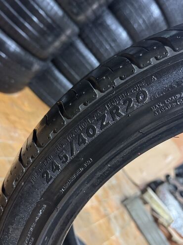китайские автошины: 245 40 R20 
2шт
ROADX