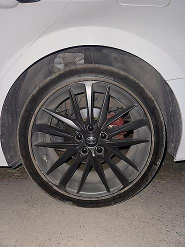 Шины и диски: Литые Диски R 19 Toyota, Комплект, отверстий - 5, Б/у — 3
