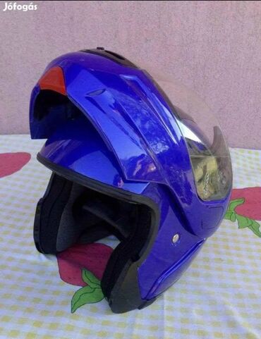 Sportska odeća: Kaciga, Novo — 4