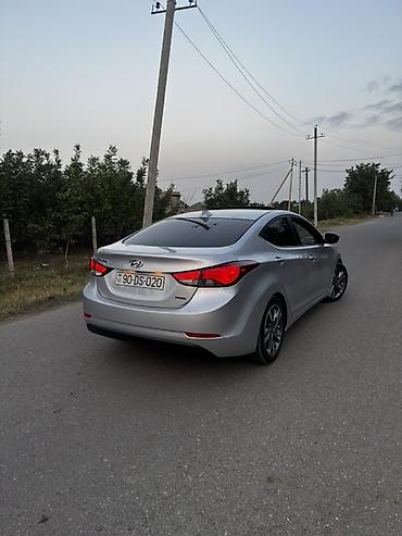 Hyundai: Hyundai Elantra: 1.6 л | Седан — 4