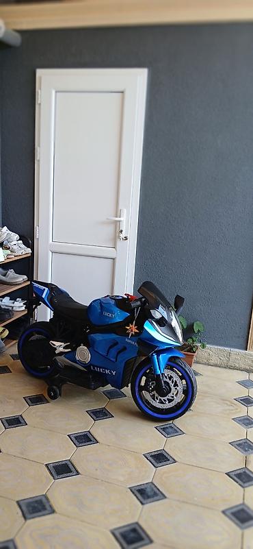 sarafan don: Uşaq elektrik motosikleti – idman üslublu, mavi rəng - Realistik — 6