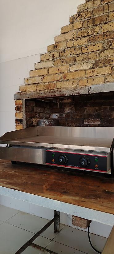 bakı restoran iş elanları: Dönər-xana avadanlıqları 1-ədəd 3 gözlü dönər Ocağı, 1ədəd vitrin — 2