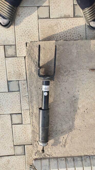 компрессоры б у: Алдыңкы амортизатор Mercedes-Benz 2002 г., Колдонулган, Оригинал, Германия