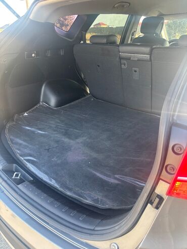 Avtomobil alışı: Əzik, vuruğu yoxdur. Şəhərə işə və evə sürülüb. Səliqəli saxlanılıb — 6