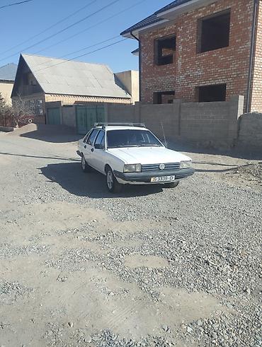 Volkswagen: Volkswagen Passat: 1980 г., 1.8 л, Механика, Бензин, Седан — 3