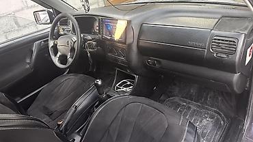 Volkswagen Golf: 1996 г., Механика, Бензин, Хэтчбэк — 4