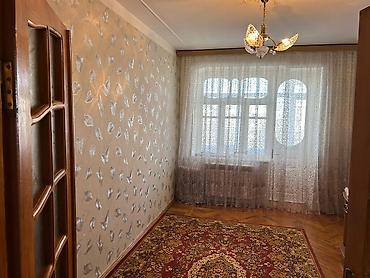 Uzunmüddətli kirayə mənzillər: Təcili satılır. Mənzilin təsviri: - İşıqlı və səliqəli planlı mənzil — 5