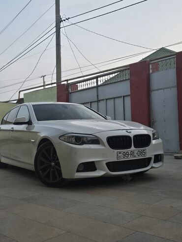 BMW: BMW 528 -dir. 245 at gücüdür. Texpasporta m5 peçat olunub. Disklər — 3