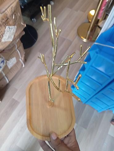 bambu: Zərgərlik və aksesuar üçün ağac formalı təşkilatçı - Material: bambuk — 1