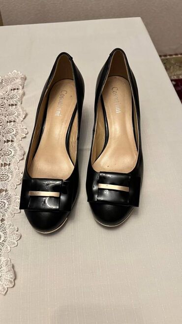 женские зеленые туфли: Tezedir geyinilmiyib Razmer 40 Qiymət (25 azn)