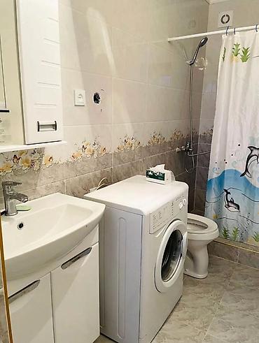 Продажа коттеджей и домов: Г. Чолпон- Ата в центре 2-этажный кирпичный дом 6-соток Дом 5ком — 9