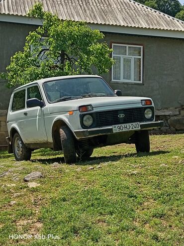 VAZ (LADA): VAZ (LADA) 4x4 Niva: 1.7 l | 2010 il 271000 km Ofrouder/SUV — 4