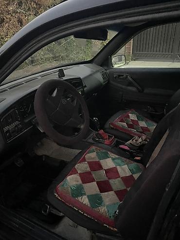 Volkswagen: Volkswagen Passat Variant: 1993 г., 1.8 л, Механика, Бензин, Универсал — 5