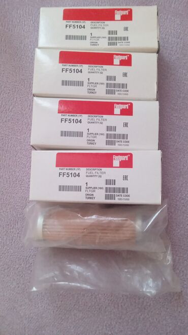 yanacaq doldurma menteqesi elanlari: Fleetguard FF5104 markalı yanacaq filtrləri. Bu filtrlər yanacaq