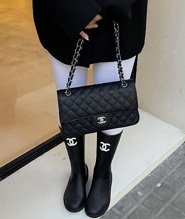 чон: Сапоги Chanel Продам сапоги 🖤 Новые, размер не подошел, состояние — 4