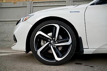 делаю: Honda Accord: 2019 г., 2 л, Автомат, Гибрид, Седан — 6
